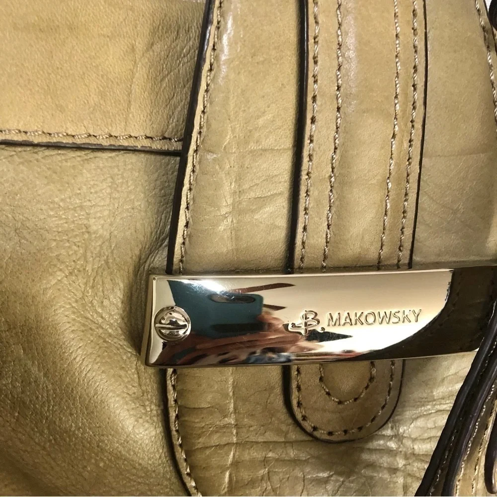 B. Makowsky Large Soft Croc Design Leather Shoulder Hobo Side Pocket Handbag